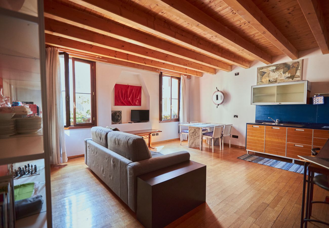 Apartamento em Bassano del Grappa - Apartamento artístico no centro histórico