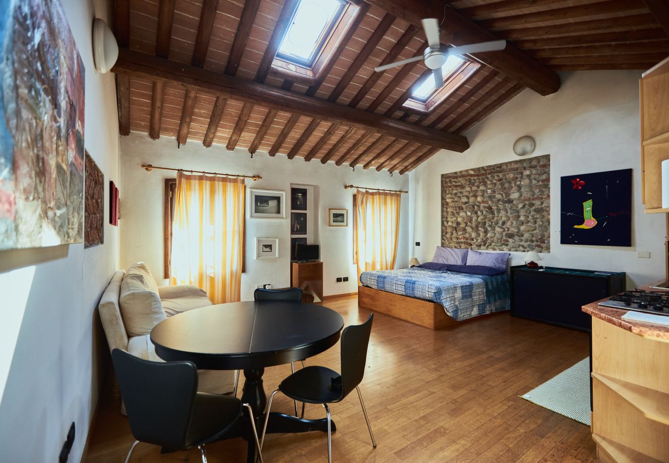 Apartamento em Bassano del Grappa - Sótão com Vigas no centro histórico