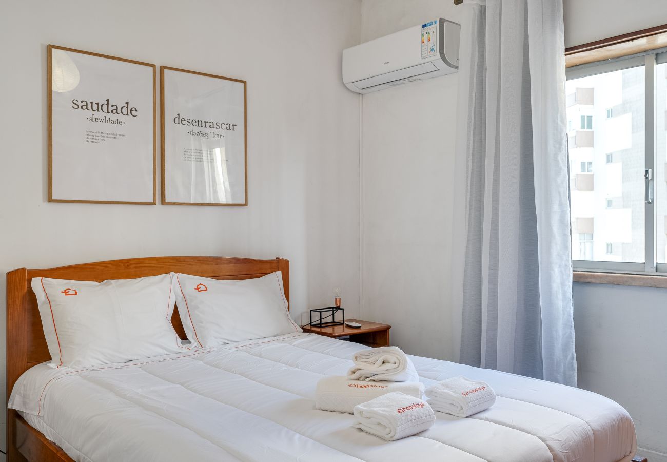 Apartamento em Almada - Hopstays - Almada Saudade