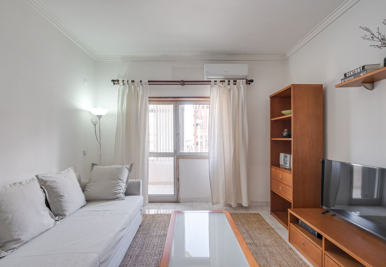 Apartamento em Almada - Hopstays - Almada Saudade