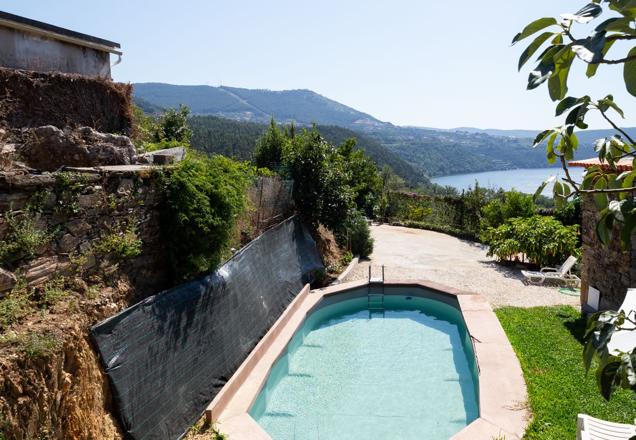 House in Castelo de Paiva - Hopstays - Casa das Dognas